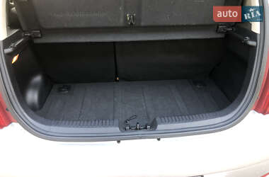 Хэтчбек Hyundai i10 2013 в 