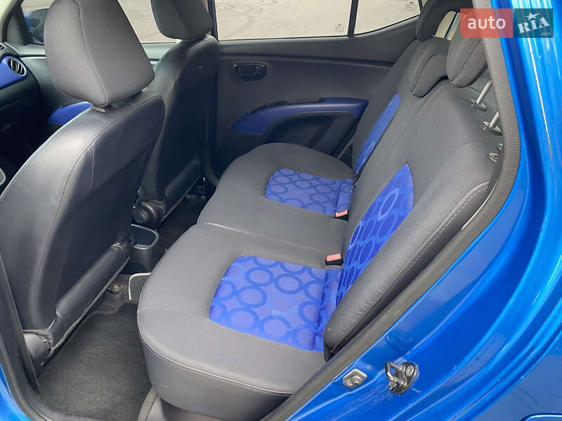 Хэтчбек Hyundai i10 2008 в Киеве