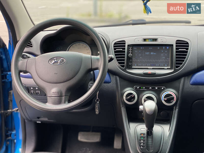 Хэтчбек Hyundai i10 2008 в Киеве