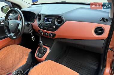 Хэтчбек Hyundai i10 2014 в 