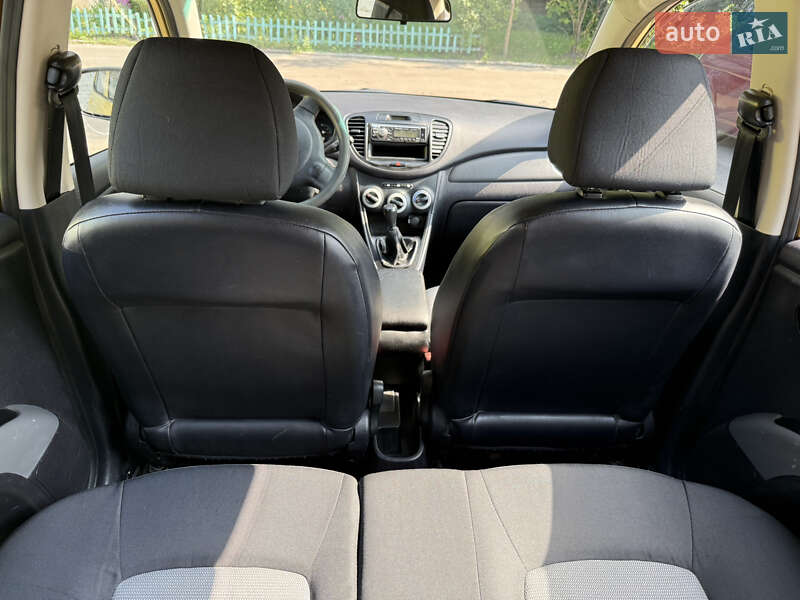 Хэтчбек Hyundai i10 2008 в Киеве