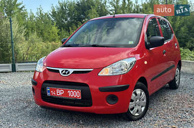 Хэтчбек Hyundai i10 2009 в 