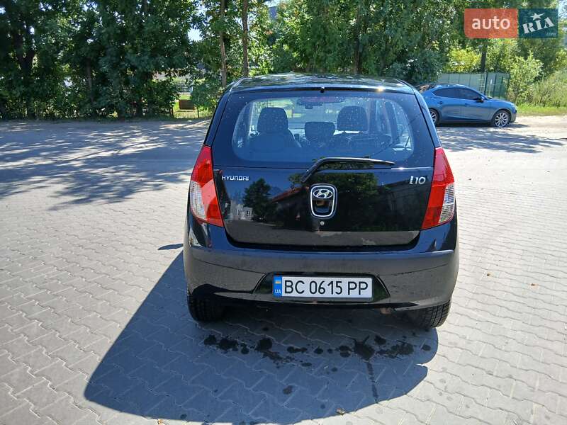 Хэтчбек Hyundai i10 2009 в Львове