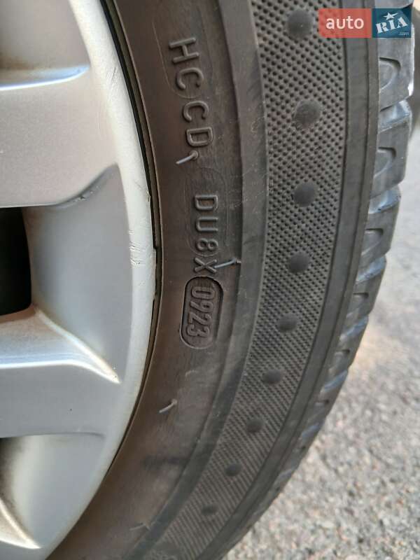 Хэтчбек Hyundai i10 2009 в Львове
