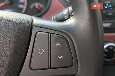 Хэтчбек Hyundai i10 2018 в 