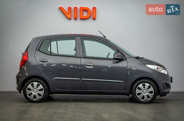 Хэтчбек Hyundai i10 2012 в 