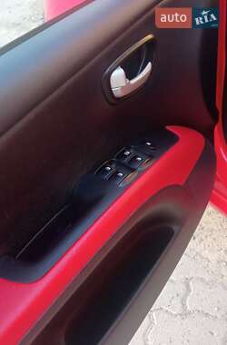 Хэтчбек Hyundai i10 2009 в Львове