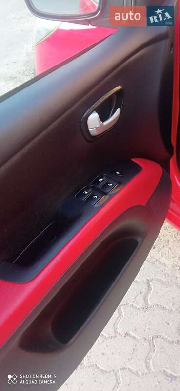 Хэтчбек Hyundai i10 2009 в Львове