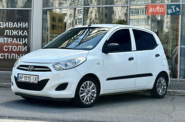 Хэтчбек Hyundai i10 2011 в 