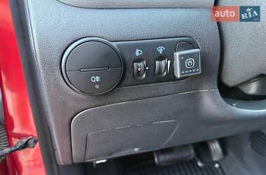 Хэтчбек Hyundai i10 2013 в 