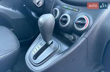 Хэтчбек Hyundai i10 2013 в 