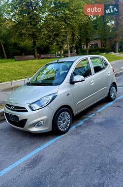 Хэтчбек Hyundai i10 2012 в Киеве