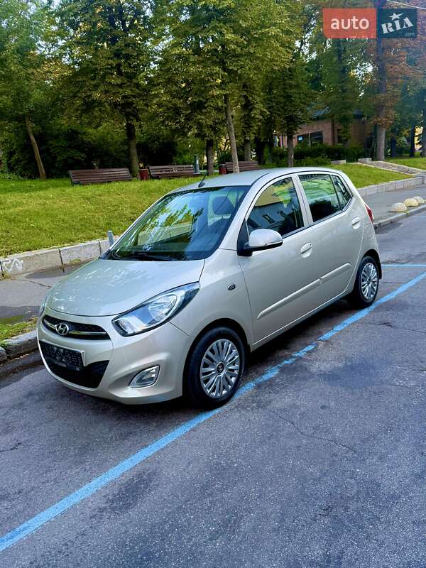 Hyundai i10 2012