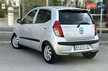 Хэтчбек Hyundai i10 2008 в 