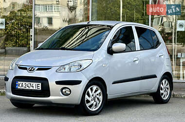 Хэтчбек Hyundai i10 2008 в 