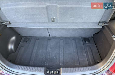 Хэтчбек Hyundai i10 2013 в 