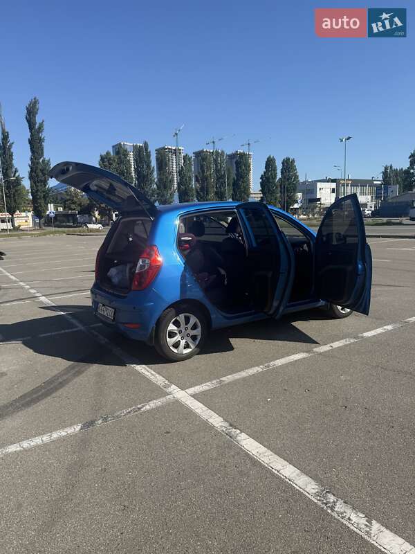 Хетчбек Hyundai i10 2011 в Києві