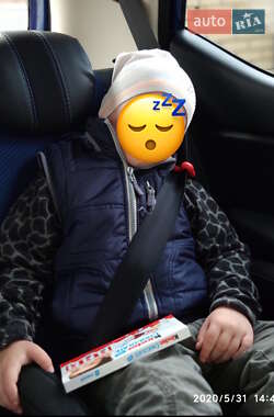 Хэтчбек Hyundai i10 2011 в 