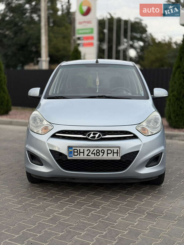 Хэтчбек Hyundai i10 2011 в 