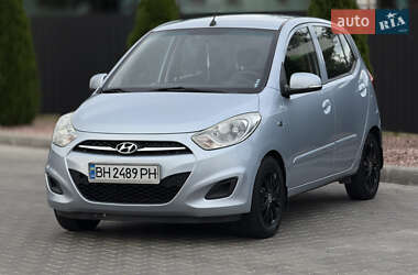 Хэтчбек Hyundai i10 2011 в 