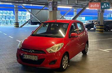 Хэтчбек Hyundai i10 2011 в 