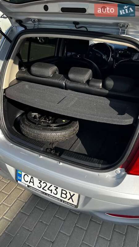 Хэтчбек Hyundai i10 2011 в Черкассах