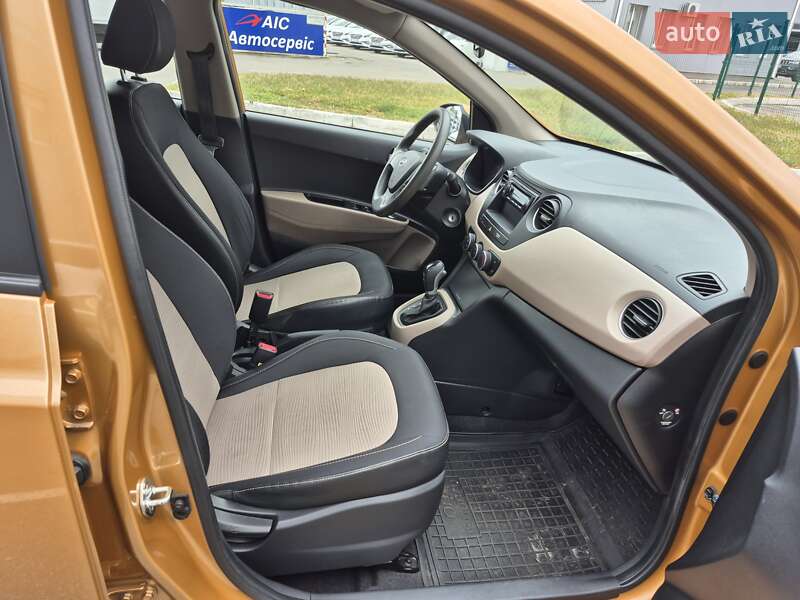 Хэтчбек Hyundai i10 2015 в Киеве