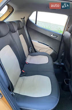 Хэтчбек Hyundai i10 2015 в 