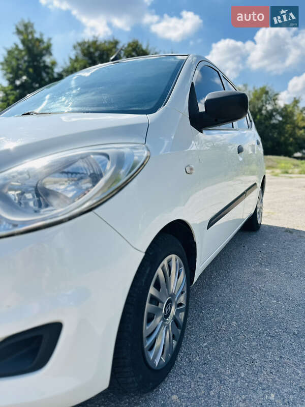 Hyundai i10 2011