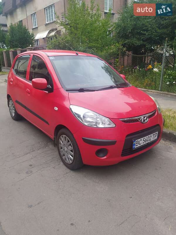 Хэтчбек Hyundai i10 2010 в Львове