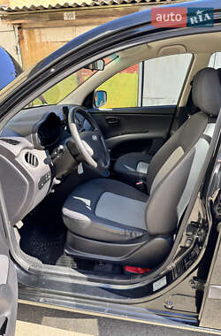 Хэтчбек Hyundai i10 2009 в 