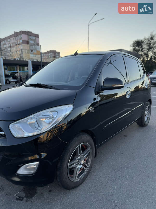 Хэтчбек Hyundai i10 2011 в Днепре фото 4 Хэтчбек Hyundai i10 2011 в Днепре