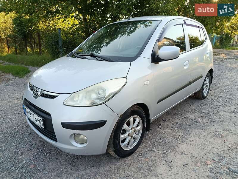 Хэтчбек Hyundai i10 2008 в 