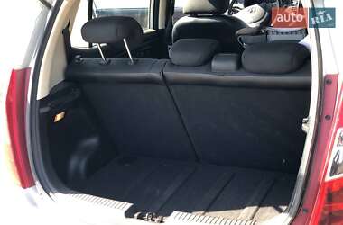 Хэтчбек Hyundai i10 2013 в 