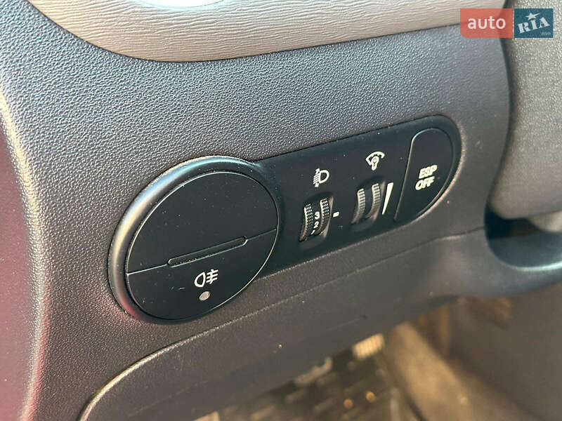 Хэтчбек Hyundai i10 2009 в Одессе фото 13 Хэтчбек Hyundai i10 2009 в Одессе