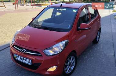 Хэтчбек Hyundai i10 2012 в 