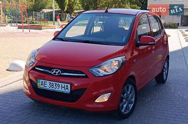 Хэтчбек Hyundai i10 2012 в 