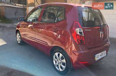 Хэтчбек Hyundai i10 2013 в 