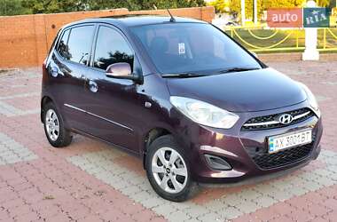 Хэтчбек Hyundai i10 2012 в 