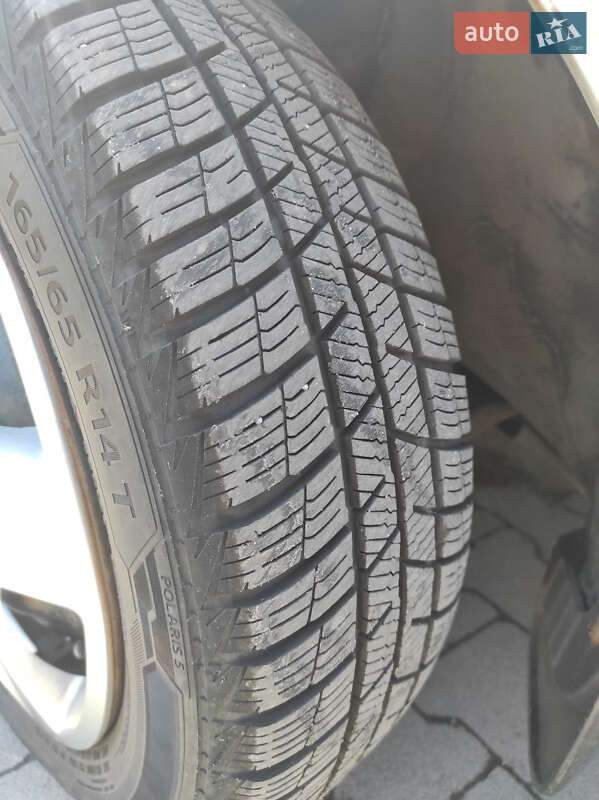 Хетчбек Hyundai i10 2013 в Києві