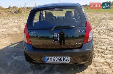 Хэтчбек Hyundai i10 2009 в 