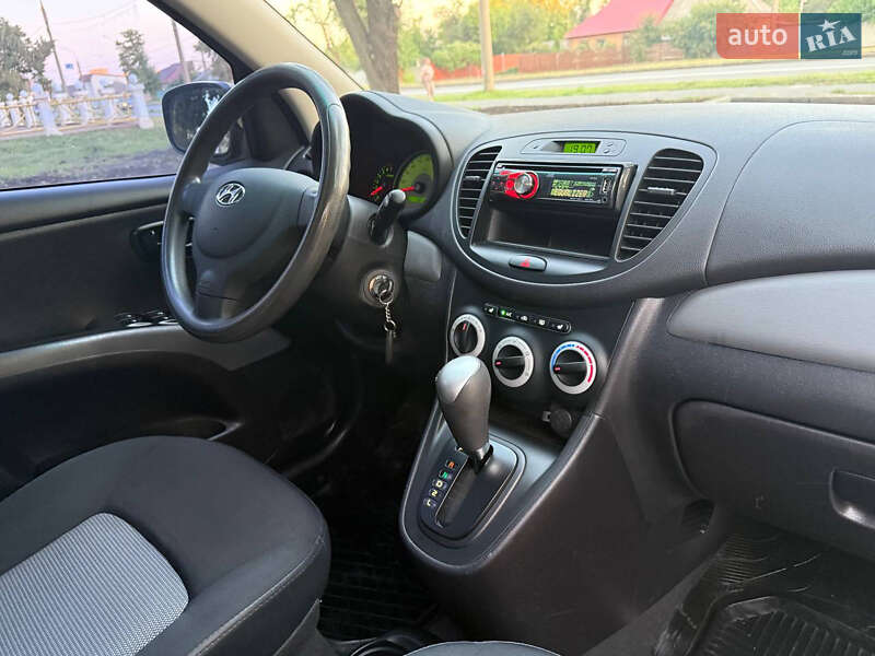Хэтчбек Hyundai i10 2009 в Харькове