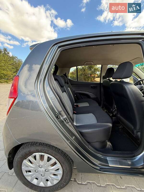 Хэтчбек Hyundai i10 2008 в Одессе
