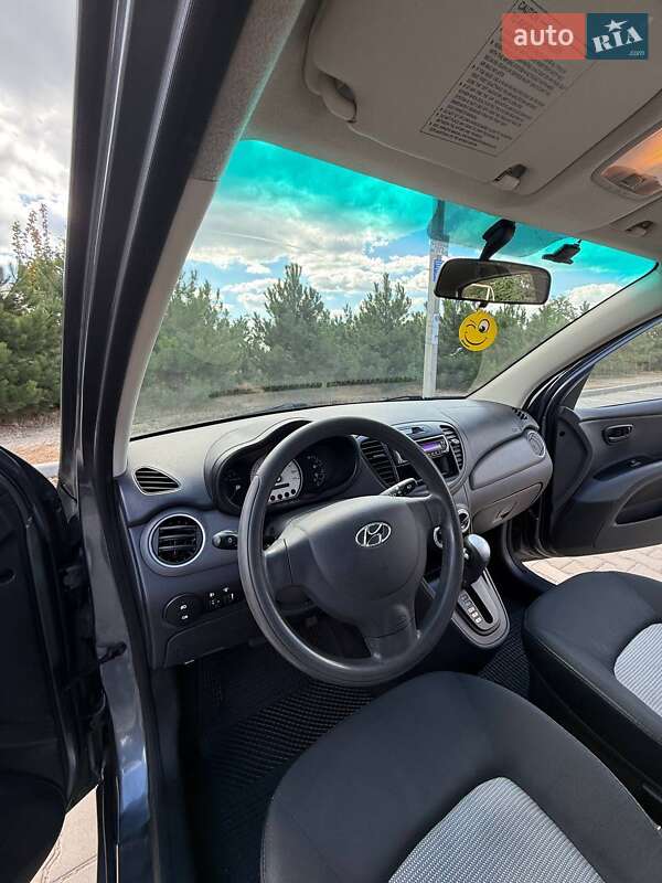 Хэтчбек Hyundai i10 2008 в Одессе