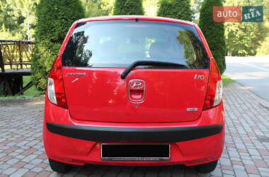 Хэтчбек Hyundai i10 2009 в 