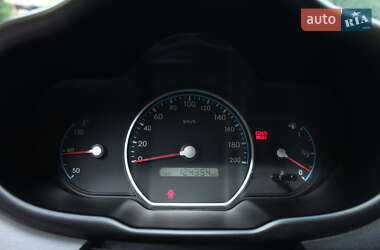 Хэтчбек Hyundai i10 2009 в 