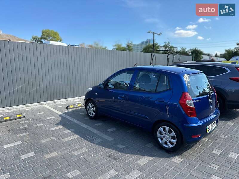 Хэтчбек Hyundai i10 2012 в Николаеве