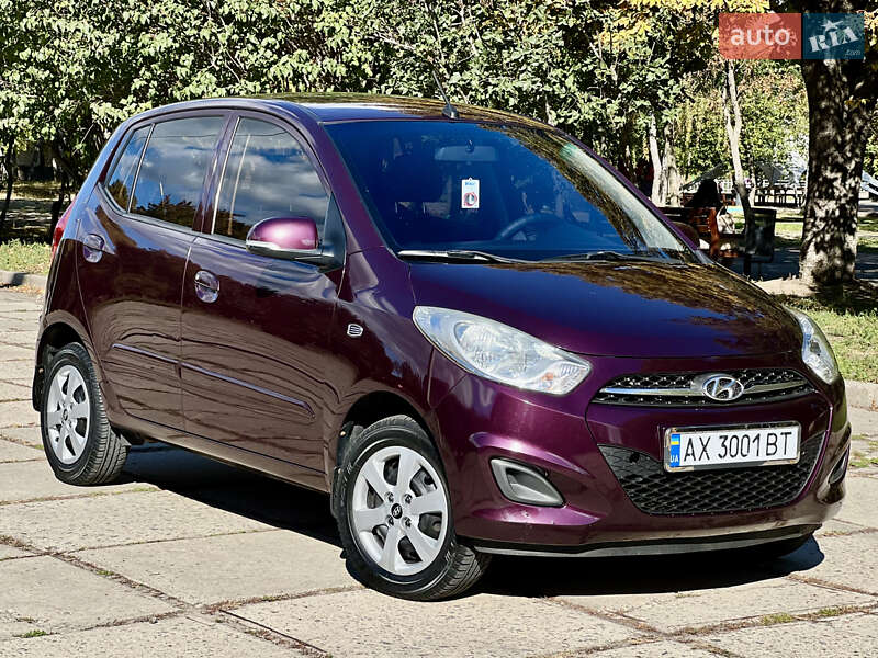 Хэтчбек Hyundai i10 2012 в Харькове