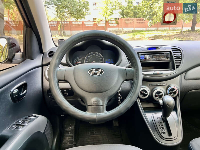 Хэтчбек Hyundai i10 2012 в Харькове