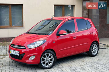 Хэтчбек Hyundai i10 2012 в 